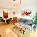 Luxury Ocean Views شقة تياس